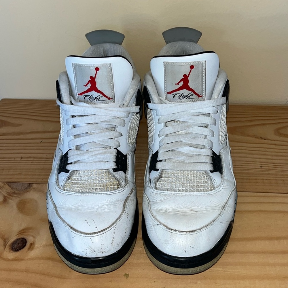 Jordan 4 Retro OG Mid White Cement